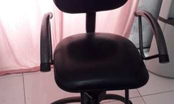 Imagem 3: Cadeira de salão