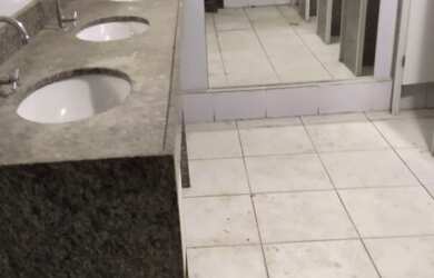 Imagem 7: Ponto comercial/Loja/Box para aluguel e venda com 375 metros quadrados