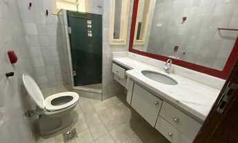 Imagem 2: Casa de lote inteiro com ótimo quintal no bairro Universitário