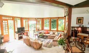 Imagem 7: Casa linear, mobiliada e com belezas naturais