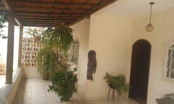 Imagem: IMÓVEL À VENDA COM 3 QUARTOS NO BAIRRO