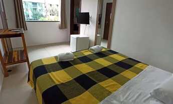 Imagem: Suíte tamanho médio com banheiro gigante