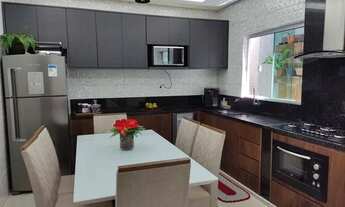 Imagem 7: ATENÇÃO! URGENTE!! Linda casa na Chácara 44! Fino acabamento! Suíte! Localização Privilegi