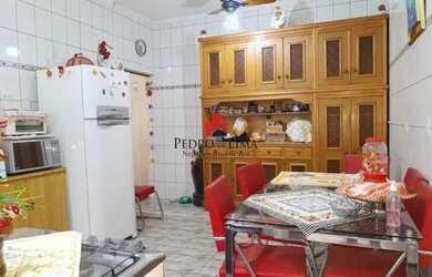 Imagem 3: Sobrado frontal na região da Penha