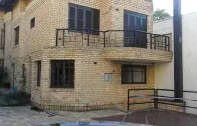 Imagem 2: Casa de condomínio para aluguel com 195 metros quadrados com 5 quartos