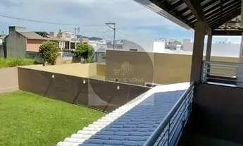 Imagem 2: Vendo casa no condomínio Blue Garden com 3 quartos, planejados, área Gourmet