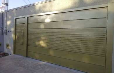 Imagem 2: CASA 3 SUÍTES PLENAS, ALTO PADRÃO, PÉ DIREITO DUPLO, VARANDA GOURMET COM CHURRASQUEIRA, FI