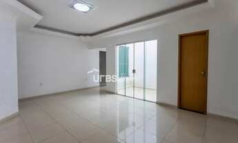 Imagem 7: Casa de Rua - Casa 4 quartos, sendo 3 suítes