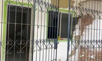 Imagem 4: VENDO CASA COM 4/4