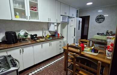 Imagem 6: Vendo casa tríplex, 04 quartos. Bairro: Luz, Nova Iguaçu/RJ