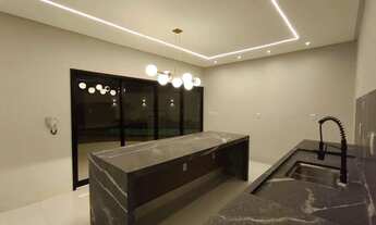 Imagem 2: Casa Térrea St. Três Marias (esquina), Goiânia Casa de Rua com 3 Quarto(s) e 3 banheiro(s