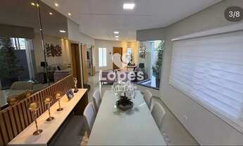 Imagem 6: Casa de Alto Padrão com 4 Suítes, Piscina e Área Gourmet 262m² Construídos