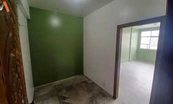 Imagem 3: Sala comercial no Ed. Nassar, medindo 34m², no centro comercial da cidade