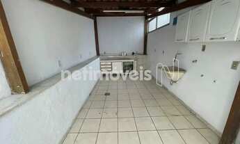 Imagem 6: Otima área privativa com tres quartos a 100 metros da Av. Contagem!!!