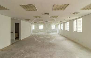 Imagem 2: Sala comercial para locação em Moema Pássaros, com 140m², 5 vagas e 5 salas!