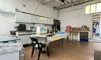 Imagem 4: Casa térrea para locação ou venda - 240m² - 3 dormitórios - 2 banheiros - quintal - 2 vaga