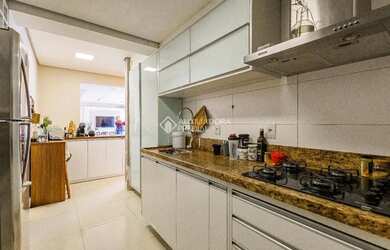 Imagem 7: Imóvel para venda possui 112 metros quadrados com 3 quartos em Passo da Areia - Porto Aleg