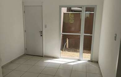 Imagem: Apartamento térreo com quintal, lar San