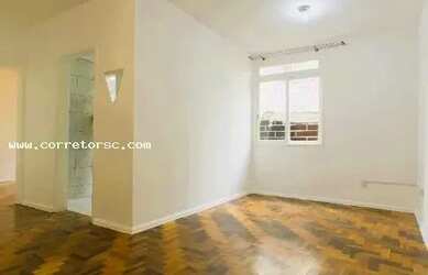 Imagem 3: Apartamento para Venda em Florianópolis, Trindade, 1 dormitório, 1 banheiro, 1 vaga