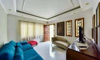 Imagem: Casa com 7 quartos à venda na Rua Paramount