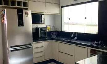 Imagem 5: Oportunidade - Casa Sobrado - Jardim das Indústrias - 3 Dormitórios - 160m²