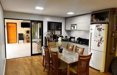 Imagem 6: Apartamento para venda possui 250 metros quadrados com 4 quartos em Xaxim - Curitiba - Par