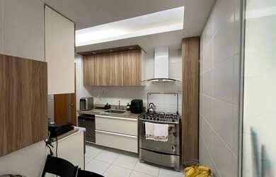 Imagem 2: Apartamento Mobiliado l 128m² l 4 Quartos em Camboinhas