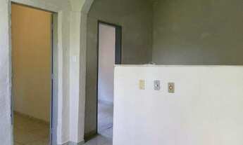 Imagem: Alugo casa dois quartos em Miguel Couto