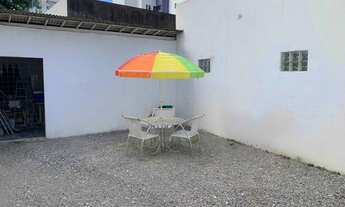 Imagem 3: Casa para Ponto Comercial/Empresas em Candeias - Fachada em Porcelanato - Portão deslizant