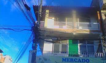 Imagem 2: Casa com 2/4, 2º andar, Frente de rua no bairro do Caminho de Areia