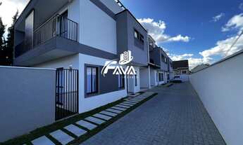 Imagem 2: Sobrado Triplex em condomínio com 3 suítes, 2 vagas de garagem no Santa Felicidade - Curit