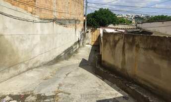 Imagem 3: Casa com 2 barracões