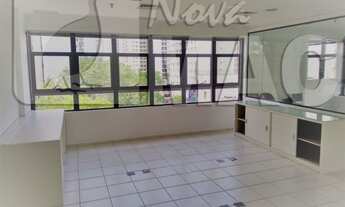 Imagem 2: Sala Comercial. Andar inteiro. São 2 salas juntas. Total de 98m². Recém Reformada!