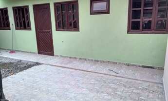 Imagem 3: Terreno com casa e dois apartamentos