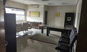 Imagem 4: Prédio comercial na Vila Carrão