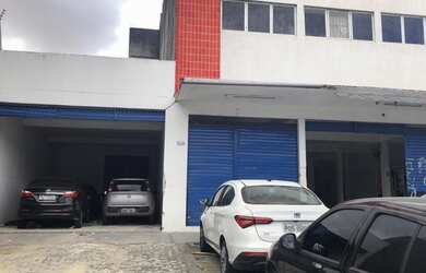 Imagem 3: Aluguel - Espaço Comercial, prédio com 3 pisos e elevador