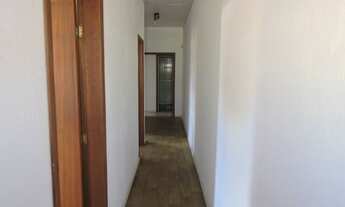 Imagem 4: Casa para aluguel possui 140 metros quadrados com 4 quartos em Glória - Porto Alegre - RS