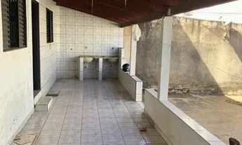 Imagem: Aluga-se casa e barracão