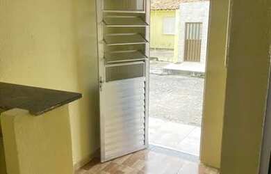 Imagem 2: Quitinet para alugar pra mulher solteira com água+internet incluso