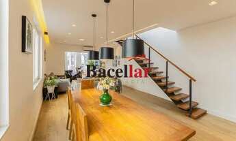 Imagem: Casa de rua - Triplex / Residencial / Tijuca