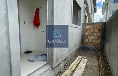 Imagem 3: Sobrado para Venda em Palhoça, Pagani, 2 dormitórios, 2 suítes, 3 banheiros, 1 vaga