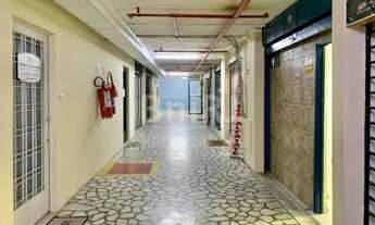 Imagem: Sobreloja - metrô Catete