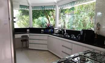 Imagem 2: Casa para venda tem 300 metros quadrados com 5 quartos em Vila Muqui - Teresópolis - RJ