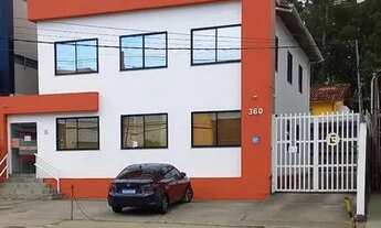 Imagem 4: Casa para aluguel com 400 metros quadrados com 6 quartos em Caminho das Árvores - Salvador