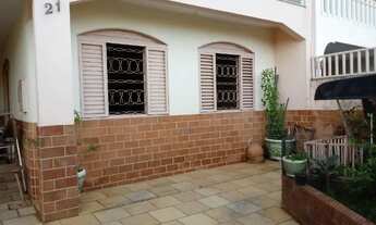 Imagem 2: Vendo Excelente sobrado na QE 26 Guará II - 5 quartos- 3 suítes