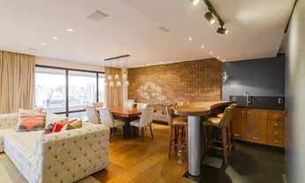 Imagem 5: Altissimo padrão CFL 4 dormitórios transformado em 3 Suítes no bairro Petrópolis!