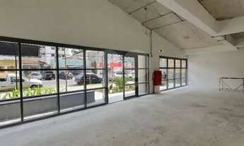 Imagem: Imóvel para aluguel possui 390 metros quadrados