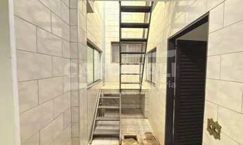 Imagem 6: Casa com boa localização, próximo a escolas e creches