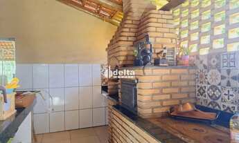 Imagem 2: Chácara disponível para venda no bairro Chácaras Eldorado em Uberlândia-MG