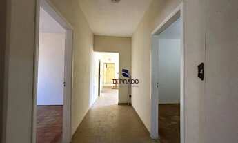 Imagem 4: Casa Antiga para Locação Ambientes Amplos e Localização Privilegiada. ( ATENÇÃO: Este não